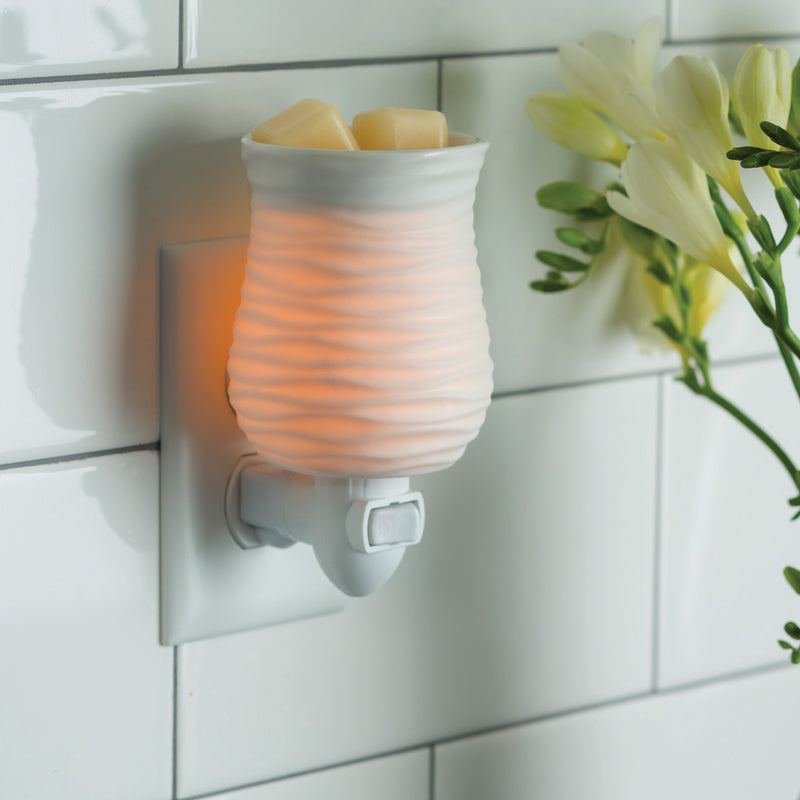 WAX WARMER - WALL PLUG IN