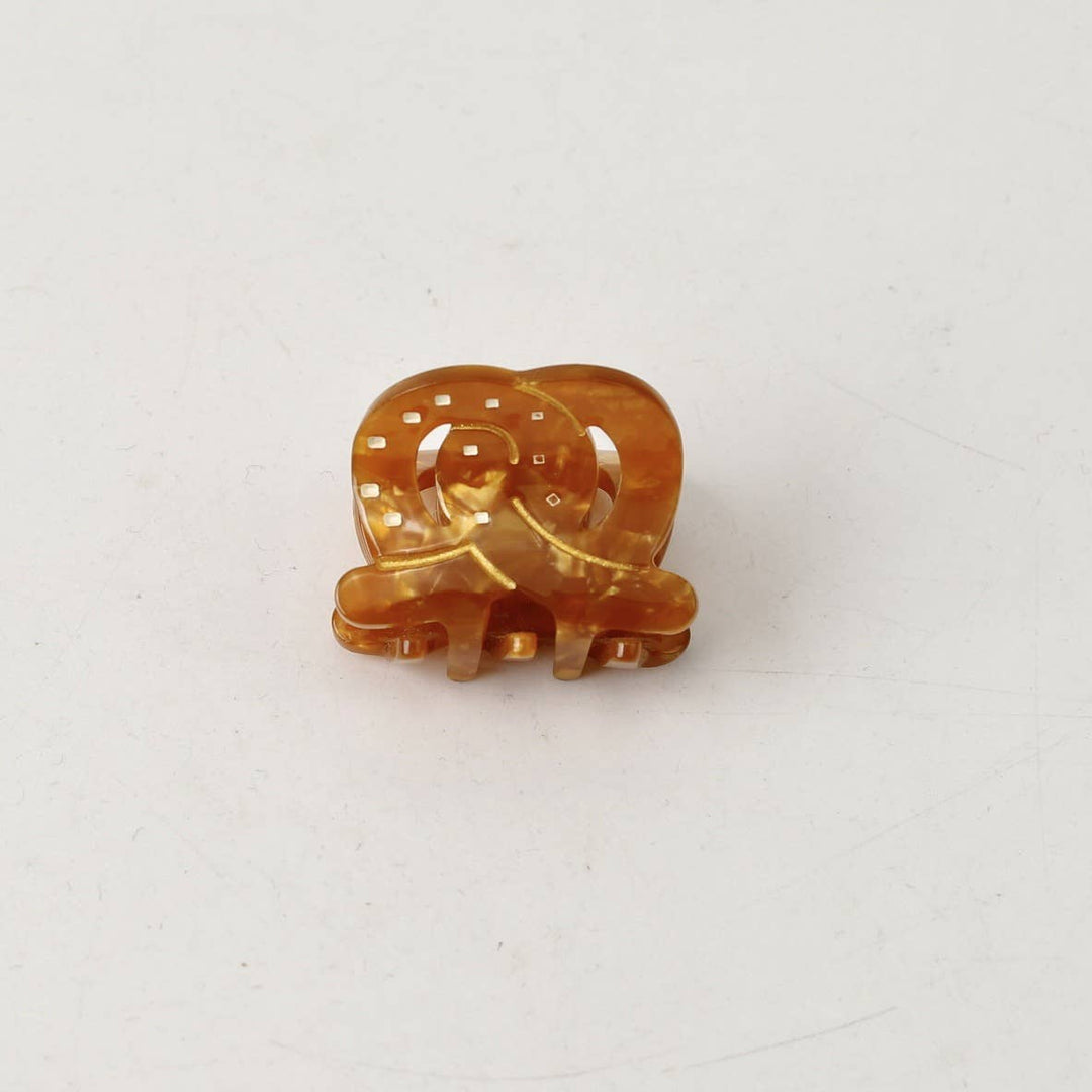 CROISSANT HAIR CLAW CLIP