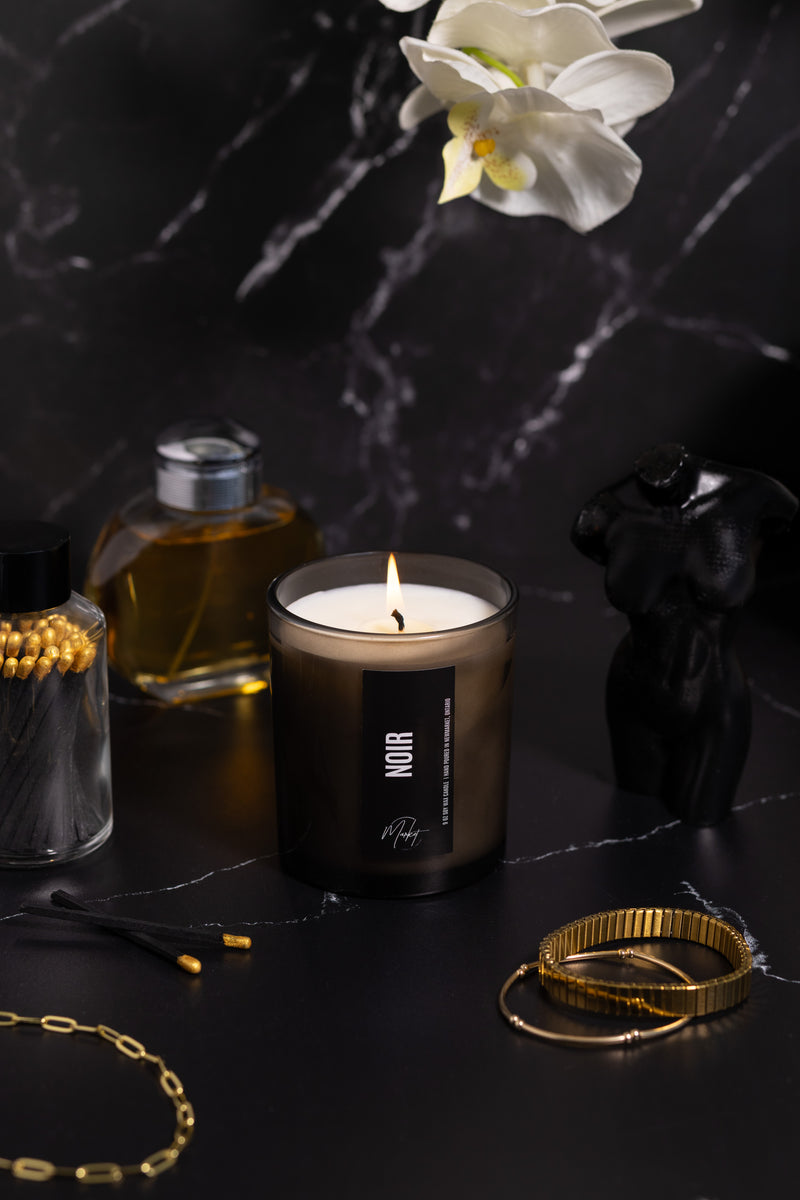 BOUGIE À LA CIRE DE SOJA NOIRE - RÉCIPIENT DE LUXE AVEC BOÎTE