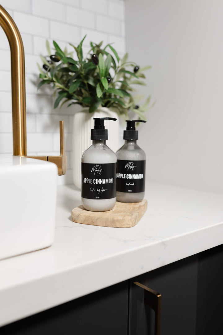 Lotion pour les mains et le corps à la pomme et à la cannelle